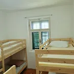 Hostel The King